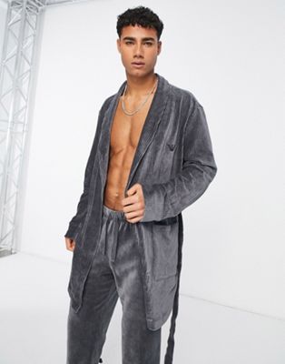 Серый велюровый короткий ночной халат в рубчик Emporio Armani Bodywear lounge Emporio Armani